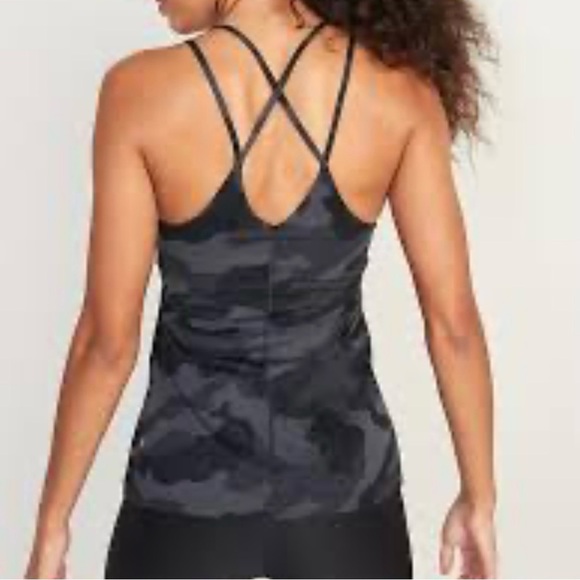 Old Navy Active Camo Print Athletic Tank Top Camouflage Work Out Sports Bra XL - Picture 13 of 13